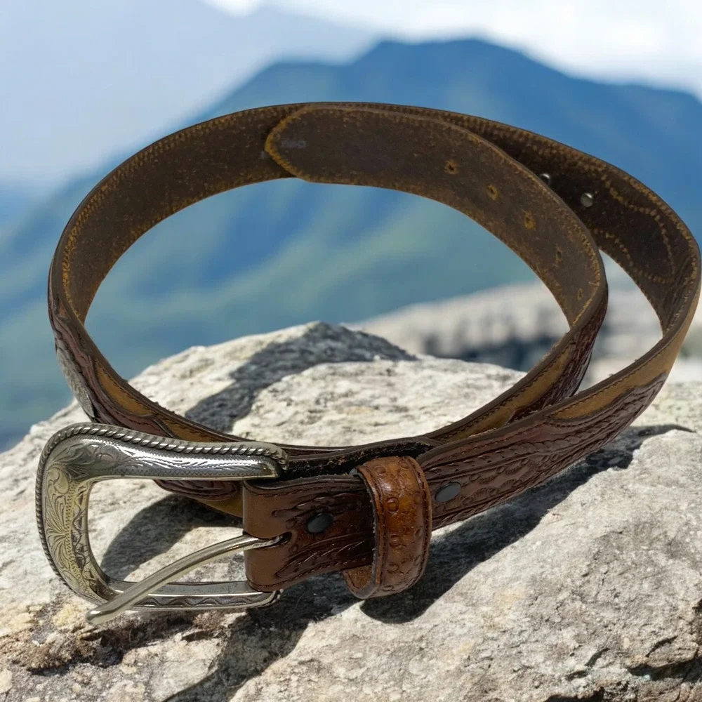 Vintage 1995 Justin Boots Sz 36 Brown Leather Silver Tone Concho Western Belt